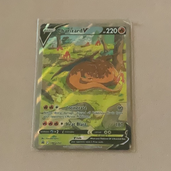 Charizard V Reptile Card - Multicolor - Picture 1 of 2